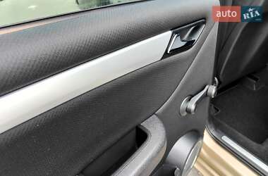 Хэтчбек Mercedes-Benz A-Class 2007 в 