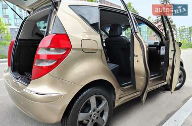 Хэтчбек Mercedes-Benz A-Class 2007 в 