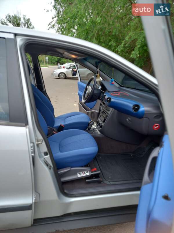 Хетчбек Mercedes-Benz A-Class 2002 в Кривому Розі