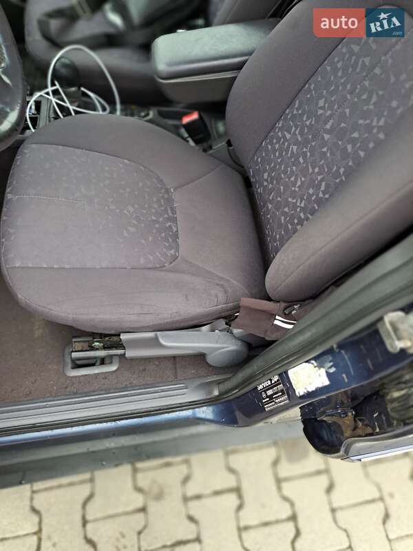 Хэтчбек Mercedes-Benz A-Class 2001 в Черновцах фото 22 Хэтчбек Mercedes-Benz A-Class 2001 в Черновцах