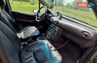 Хэтчбек Mercedes-Benz A-Class 2004 в 