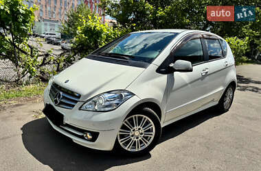Хэтчбек Mercedes-Benz A-Class 2009 в Киеве