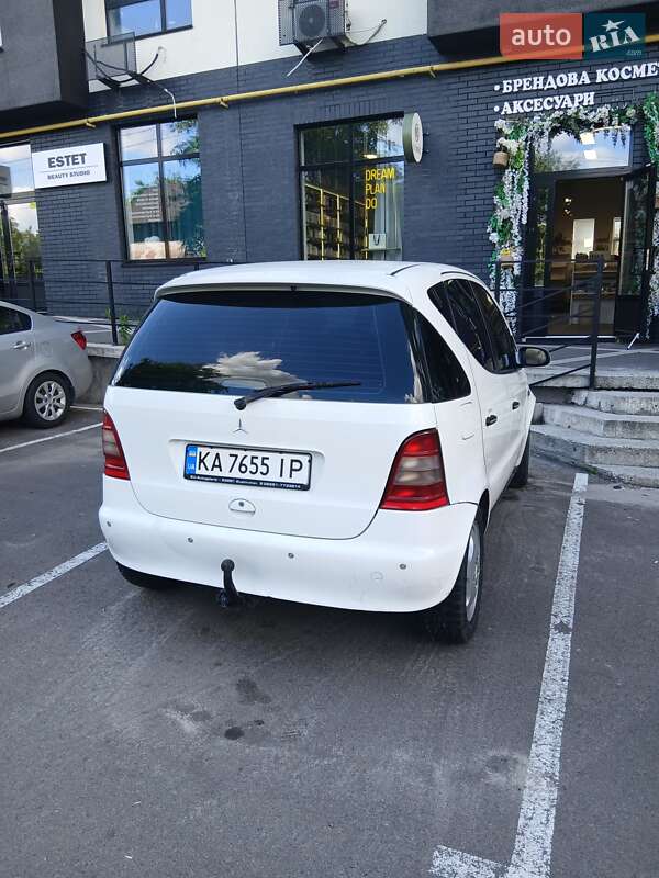 Хэтчбек Mercedes-Benz A-Class 2000 в 
