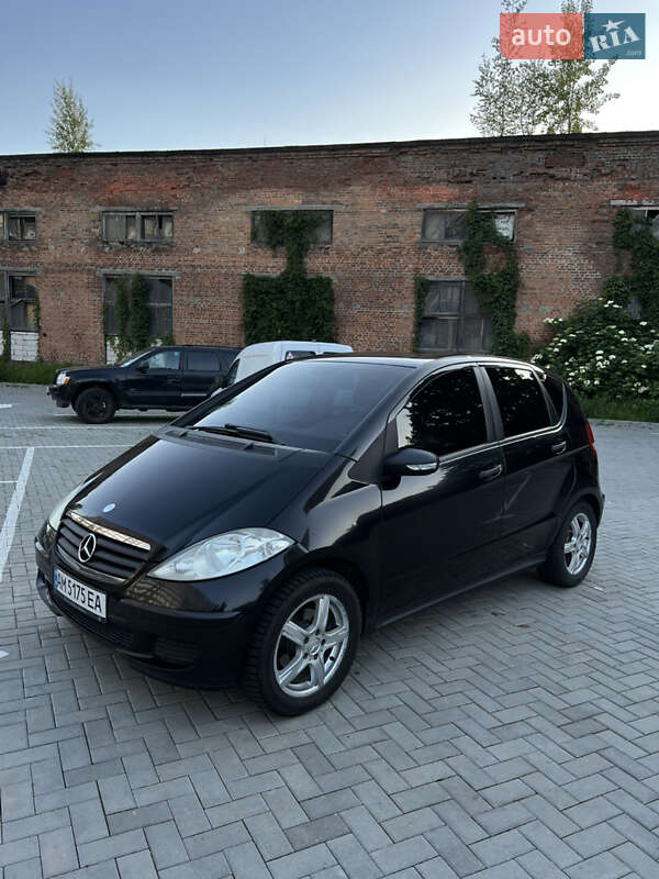 Хэтчбек Mercedes-Benz A-Class 2005 в 