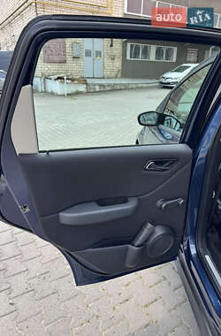 Хэтчбек Mercedes-Benz A-Class 2005 в 