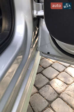 Хетчбек Mercedes-Benz A-Class 2010 в 