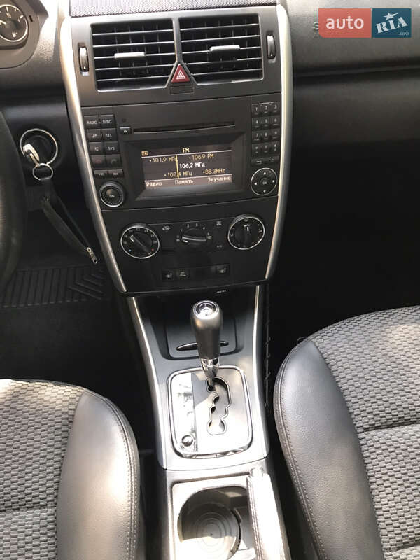 Хэтчбек Mercedes-Benz A-Class 2010 в Луцке