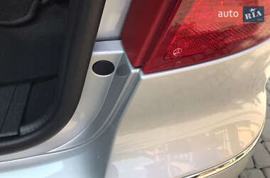 Хетчбек Mercedes-Benz A-Class 2010 в 