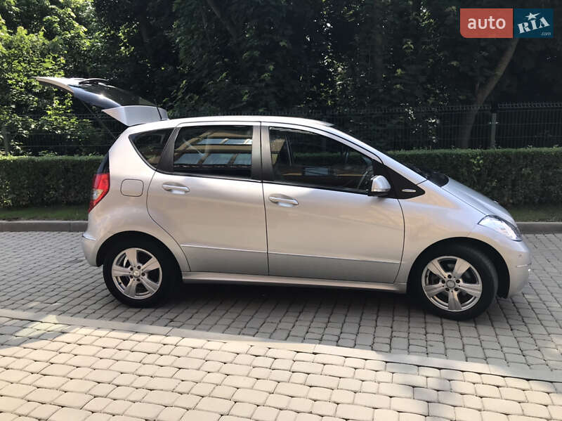 Хэтчбек Mercedes-Benz A-Class 2010 в Луцке