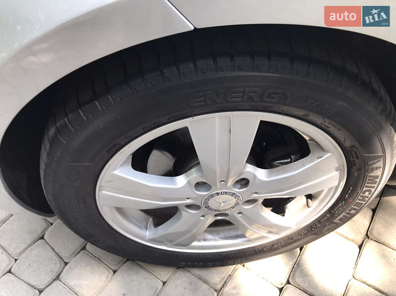 Хэтчбек Mercedes-Benz A-Class 2010 в Луцке