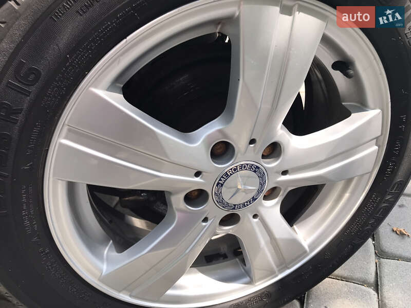 Хэтчбек Mercedes-Benz A-Class 2010 в Луцке