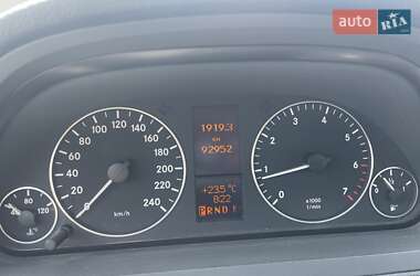 Хэтчбек Mercedes-Benz A-Class 2010 в 