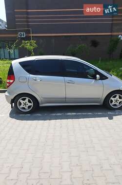 Хэтчбек Mercedes-Benz A-Class 2005 в 