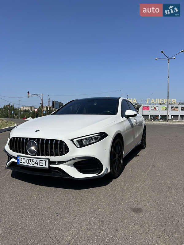 Седан Mercedes-Benz A-Class 2019 в Днепре