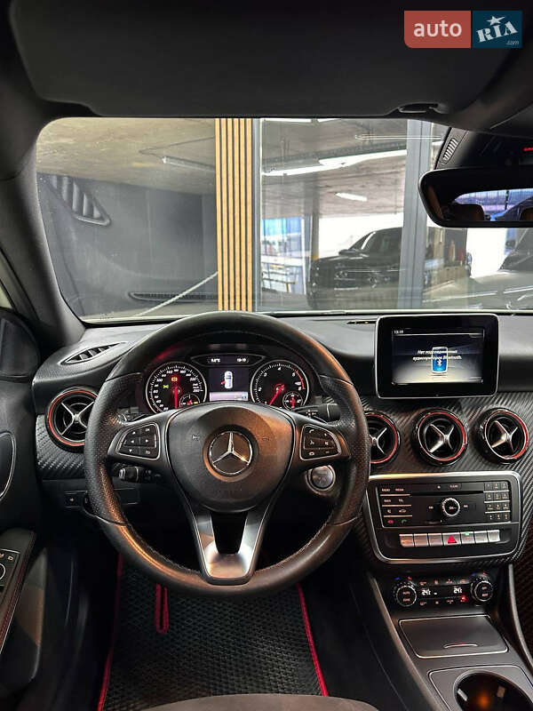 Хэтчбек Mercedes-Benz A-Class 2018 в Киеве