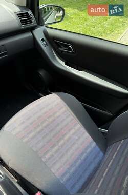 Хэтчбек Mercedes-Benz A-Class 2005 в 