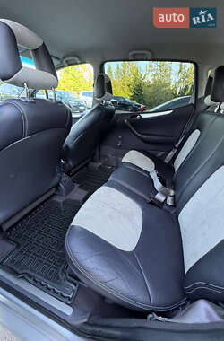 Хэтчбек Mercedes-Benz A-Class 2002 в 