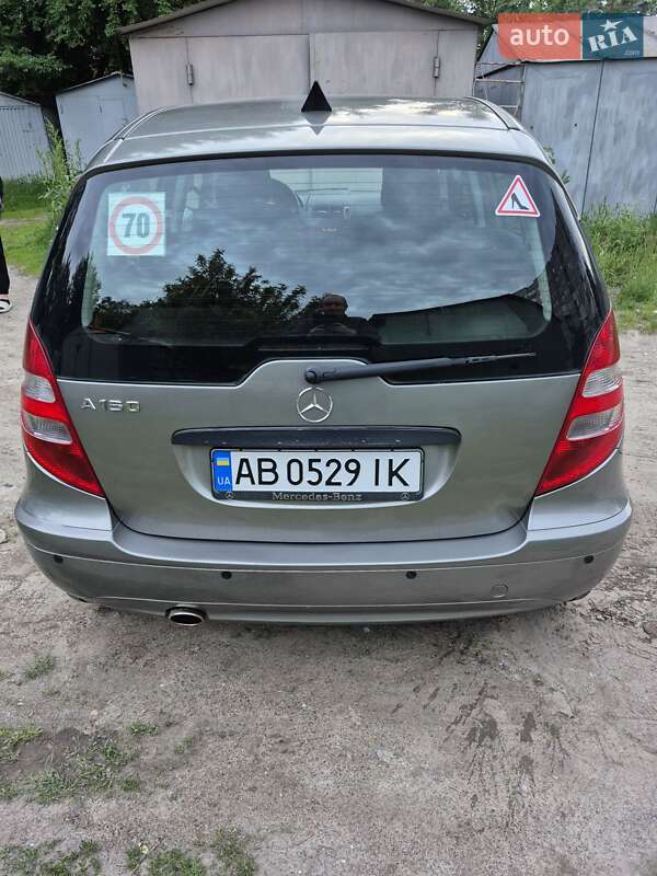 Хэтчбек Mercedes-Benz A-Class 2004 в 