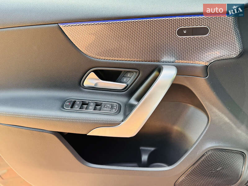 Хетчбек Mercedes-Benz A-Class 2019 в Лохвиці