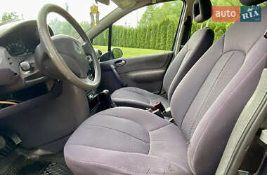 Хэтчбек Mercedes-Benz A-Class 2001 в 