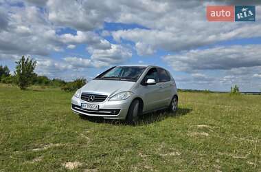 Хэтчбек Mercedes-Benz A-Class 2010 в 
