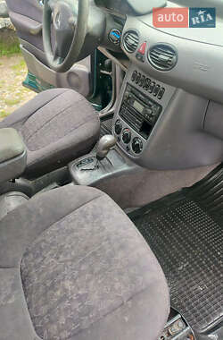 Хетчбек Mercedes-Benz A-Class 2001 в 