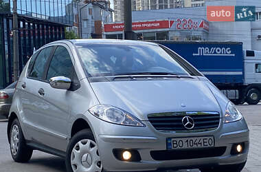 Хэтчбек Mercedes-Benz A-Class 2004 в 