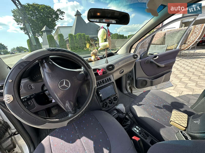 Хетчбек Mercedes-Benz A-Class 2002 в Снятині