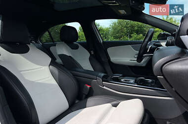 Седан Mercedes-Benz A-Class 2019 в 