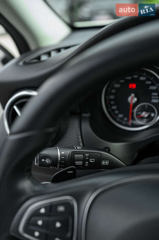 Хэтчбек Mercedes-Benz A-Class 2016 в Львове