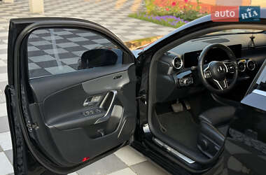 Хэтчбек Mercedes-Benz A-Class 2019 в 