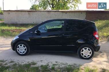 Хэтчбек Mercedes-Benz A-Class 2010 в 