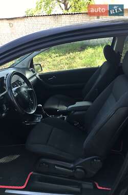 Хэтчбек Mercedes-Benz A-Class 2010 в 