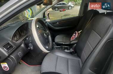 Хэтчбек Mercedes-Benz A-Class 2009 в 