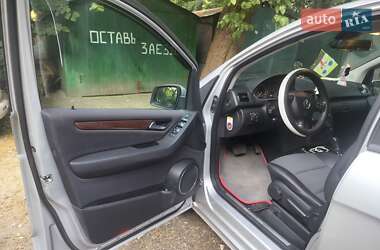 Хэтчбек Mercedes-Benz A-Class 2009 в 