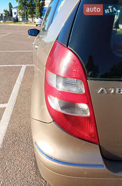 Хэтчбек Mercedes-Benz A-Class 2004 в 