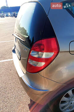 Хэтчбек Mercedes-Benz A-Class 2004 в 