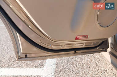 Хэтчбек Mercedes-Benz A-Class 2004 в 
