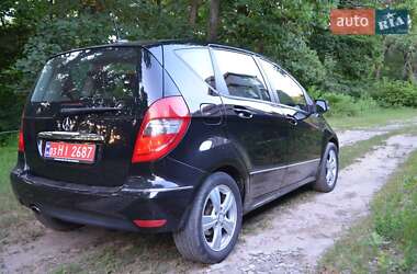 Хэтчбек Mercedes-Benz A-Class 2008 в 