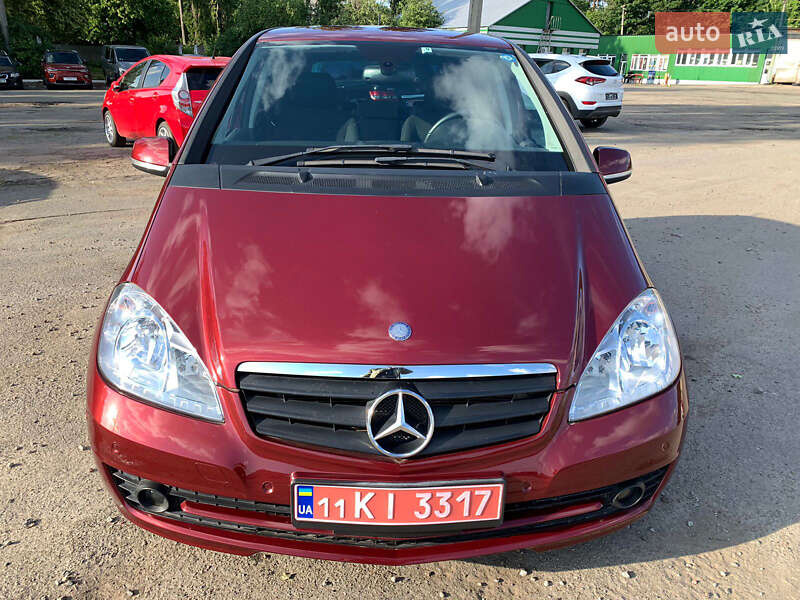 Хэтчбек Mercedes-Benz A-Class 2010 в Киеве
