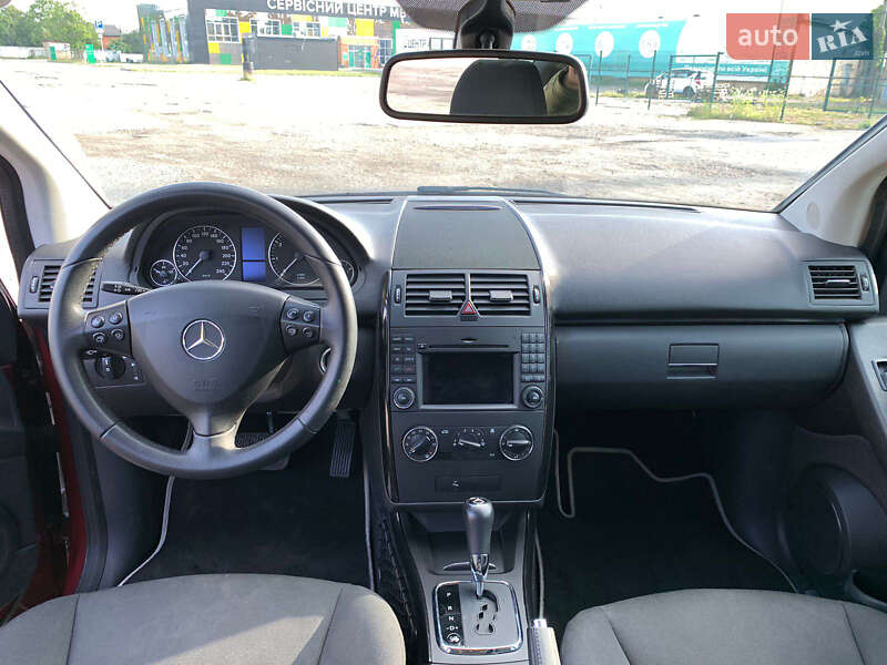 Хэтчбек Mercedes-Benz A-Class 2010 в Киеве