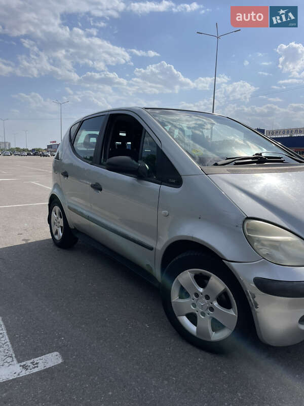 Хэтчбек Mercedes-Benz A-Class 2002 в Кропивницком фото 13 Хэтчбек Mercedes-Benz A-Class 2002 в Кропивницком