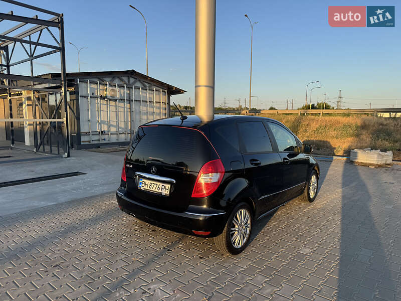 Хэтчбек Mercedes-Benz A-Class 2008 в Одессе