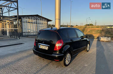 Хэтчбек Mercedes-Benz A-Class 2008 в 