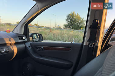 Хэтчбек Mercedes-Benz A-Class 2008 в 