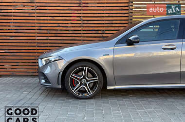 Хэтчбек Mercedes-Benz A-Class 2020 в 