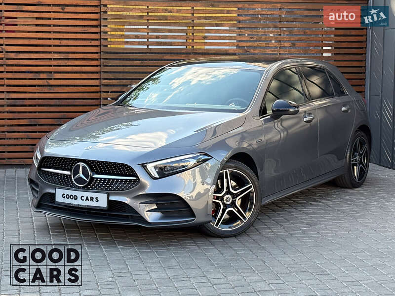 Хэтчбек Mercedes-Benz A-Class 2020 в 