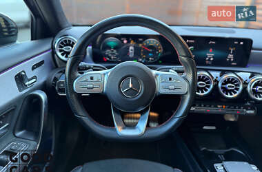 Хэтчбек Mercedes-Benz A-Class 2020 в 
