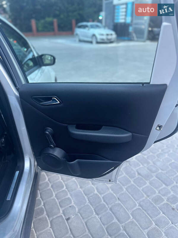 Хетчбек Mercedes-Benz A-Class 2006 в Луцьку