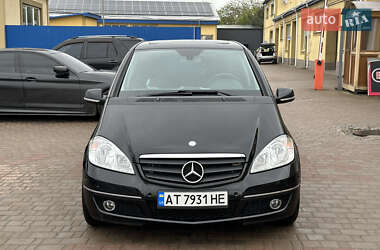 Хэтчбек Mercedes-Benz A-Class 2010 в 